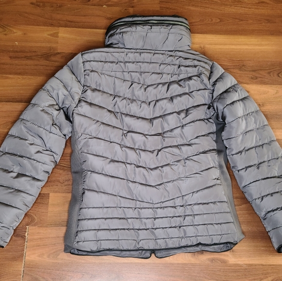 New warm winter jacket - Picture 4 of 7